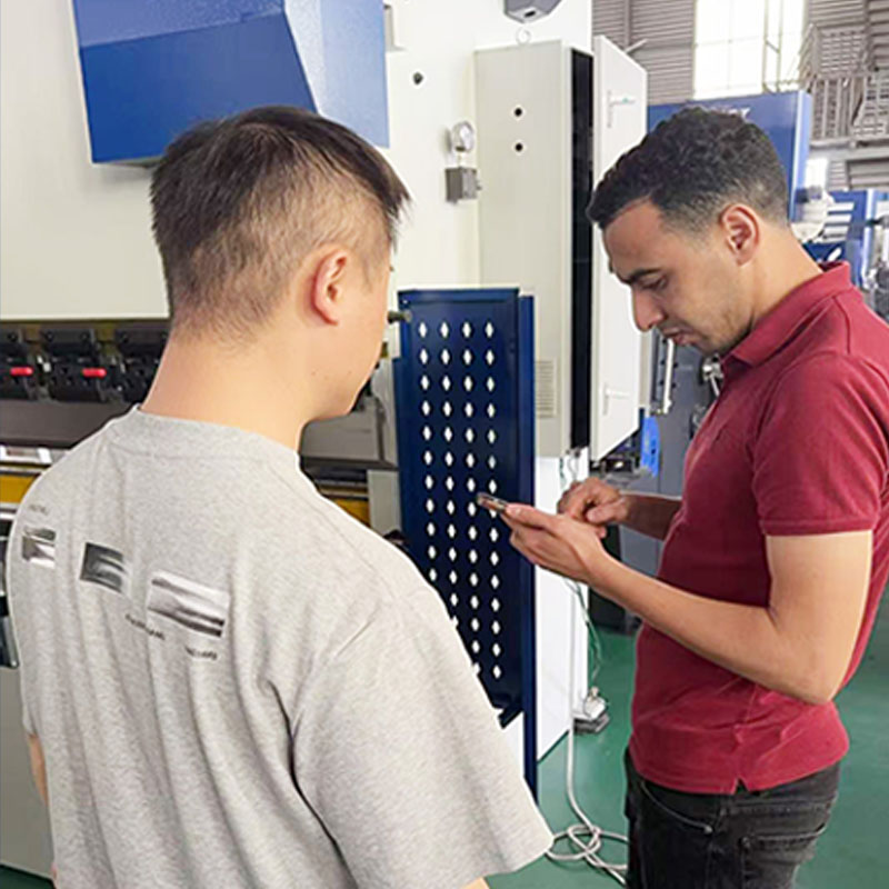 Nigerian customers visited ZYCO press brake factory for inspection and acceptance