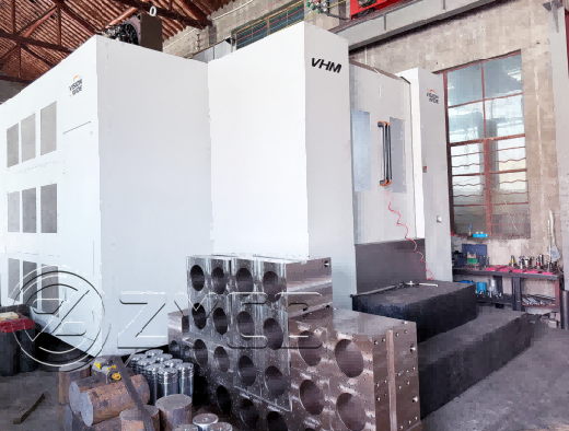 Twist axis synchronous bending machine