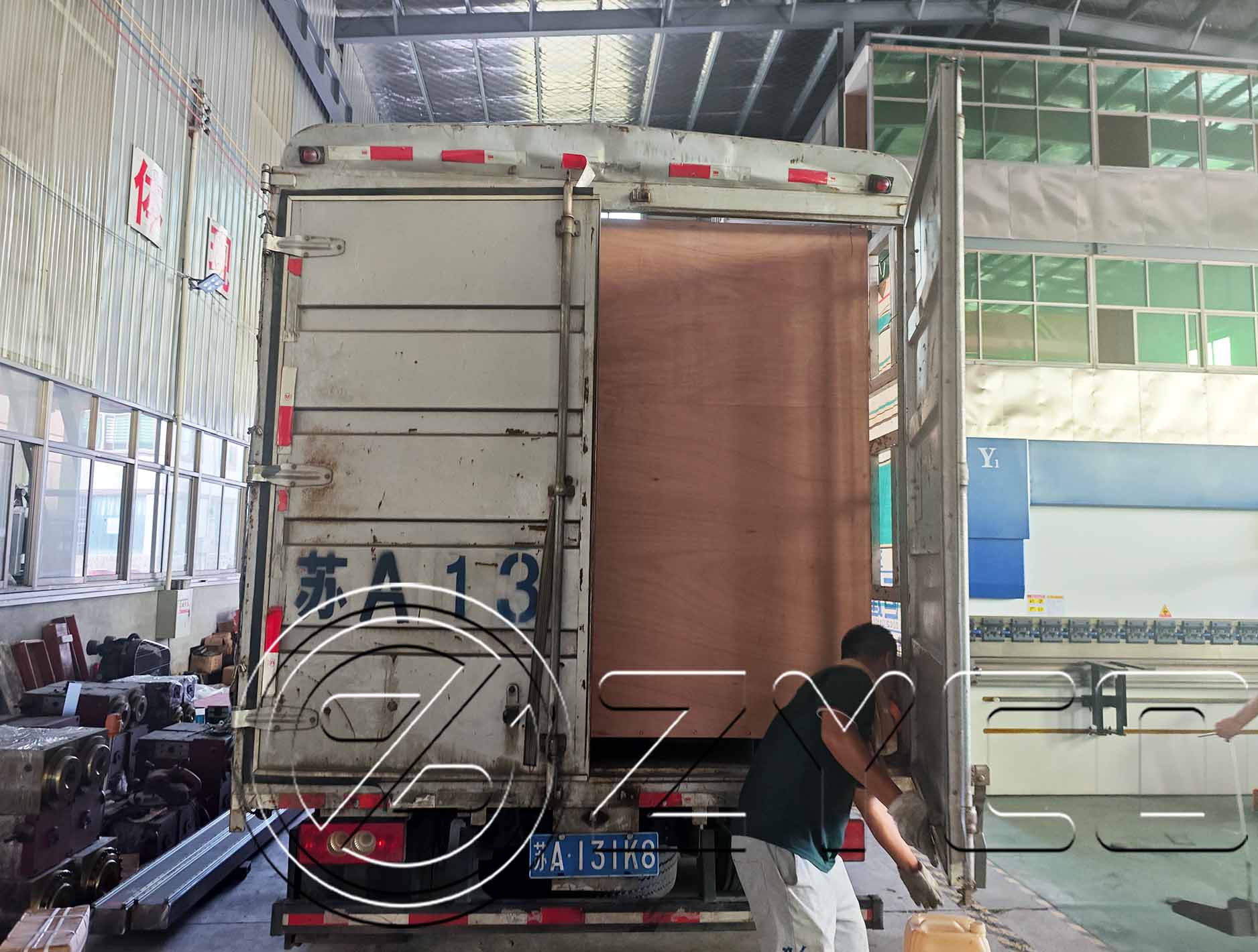 4 -Axi automated press brake machines
